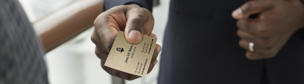 Cómo hacer una tarjeta de visita inolvidable